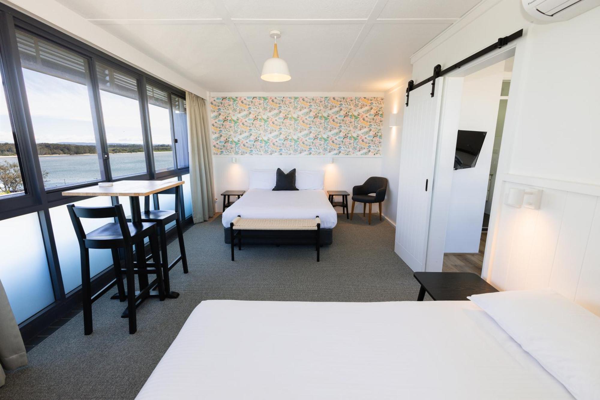 The Mid Pacific Motel พอร์ตแมคควอรี ภายนอก รูปภาพ